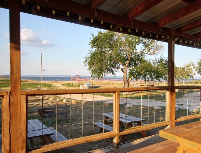 Building Photo - 1504 TX-261