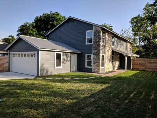 Building Photo - 5215 Guadalupe St