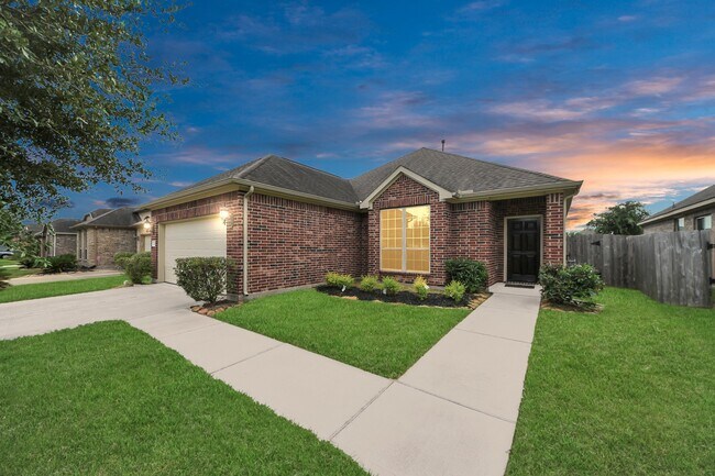 Building Photo - 2414 Argos Dr