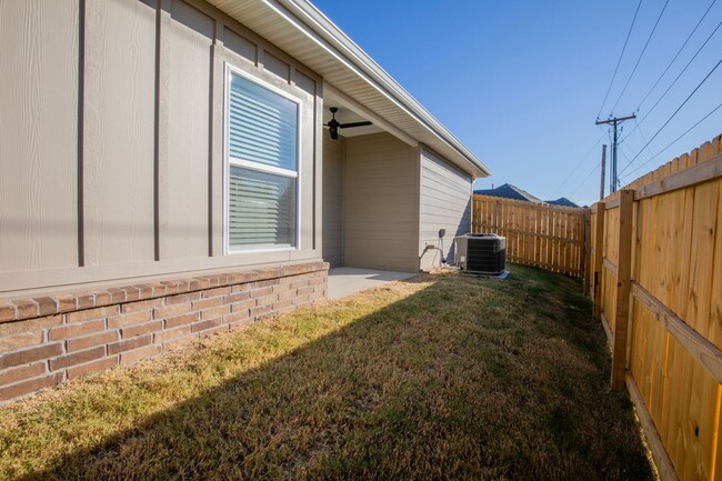 Building Photo - ***89 E. Bottlebrush Bend Unit 1***
