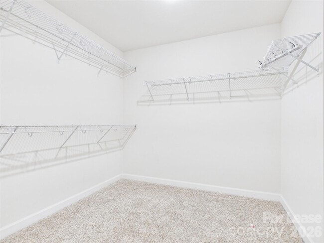 Building Photo - 3941 Woodland View Dr