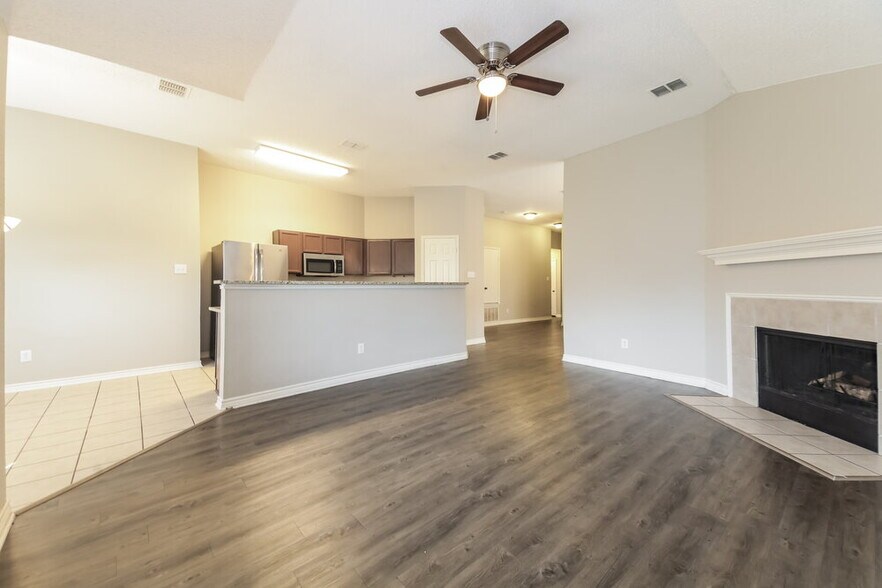 Building Photo - 1515 Warrington Way