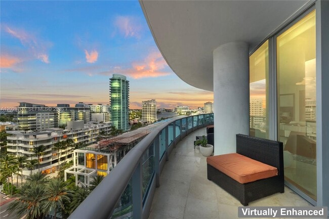 Building Photo - 5959 Collins Ave