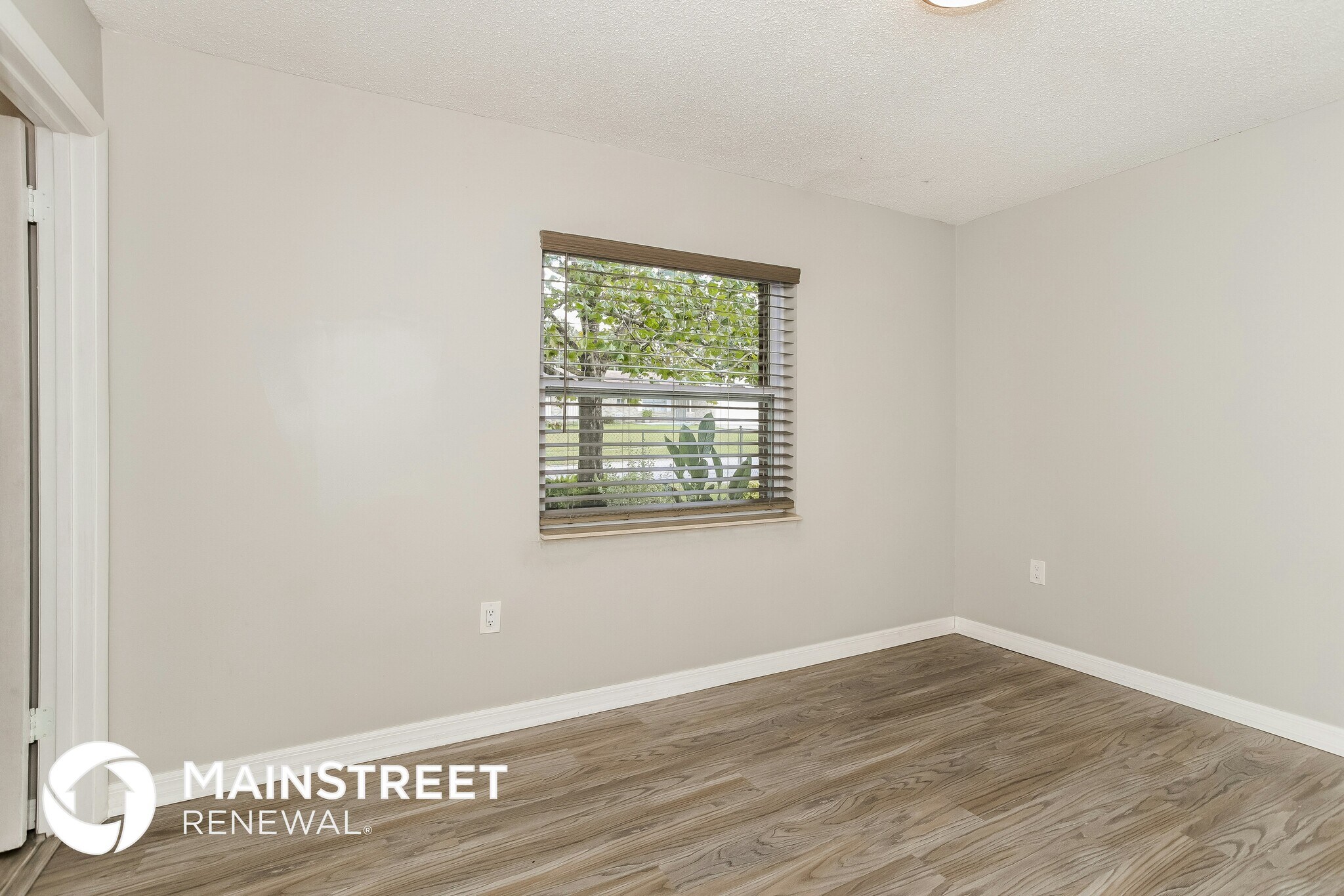 Building Photo - 3728 Yosemite Dr