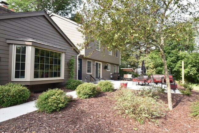 Building Photo - N63W29834 Woodfield Ct