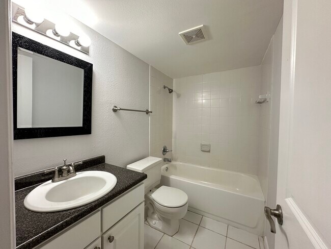 Bathroom - 507 NW 39th Rd