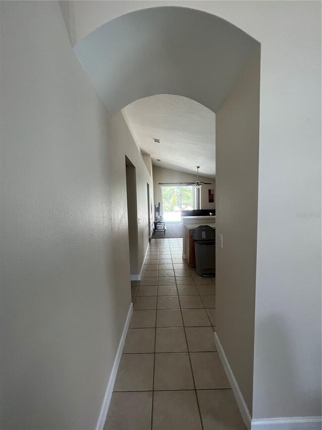 Building Photo - 321 Troon Cir