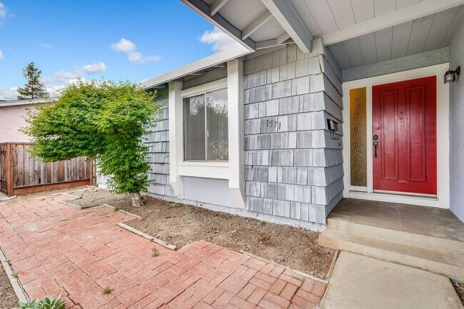 Building Photo - 3 BEDROOM 2 BATH House in Branham-Jarvis Neighborhood