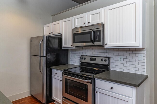 Building Photo - Nash Street Lofts Unit E