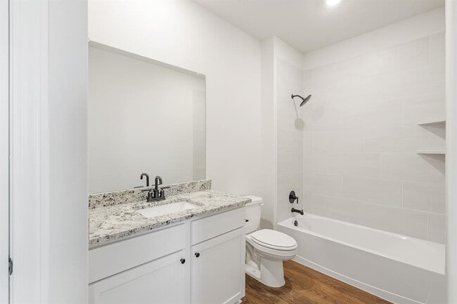 Building Photo - 513 W Luna Blue Ln