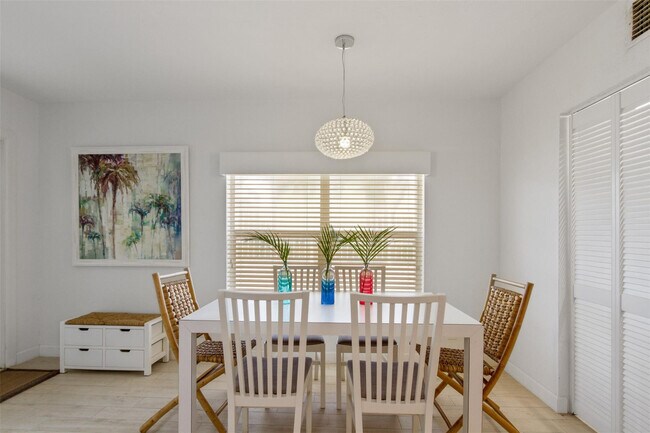 Building Photo - 800 Briny Ave