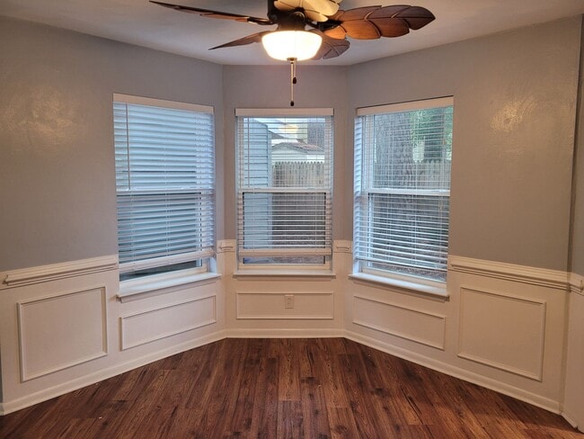Building Photo - REAGAN WOODS Cul-De-Sac Home