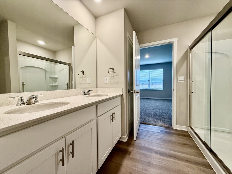 Building Photo - 10436 Southerwick Pl