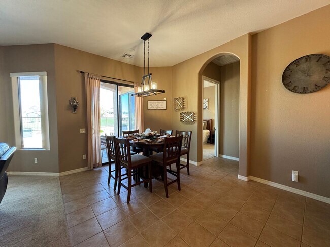 Building Photo - Luxurious Furnished Golf Course Short-Term Rental