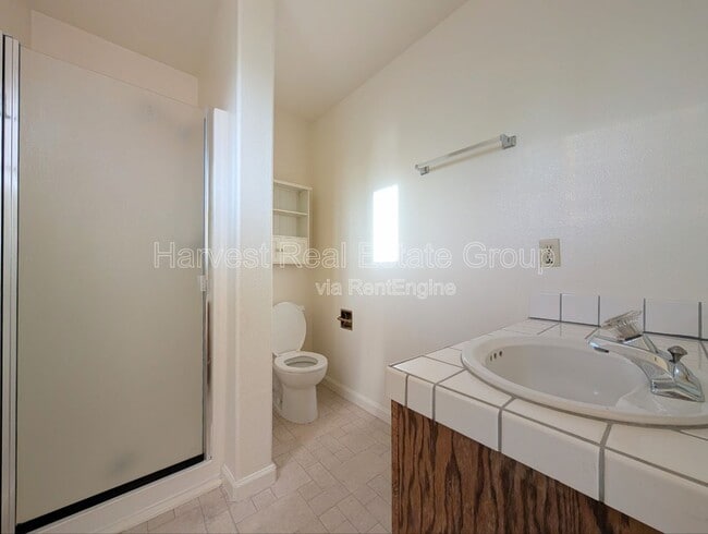 Building Photo - 312 Blossom Way