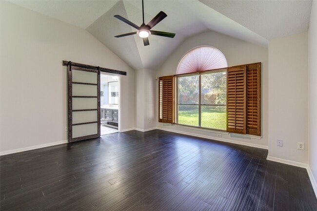 Building Photo - 115 Crimson Bay Dr