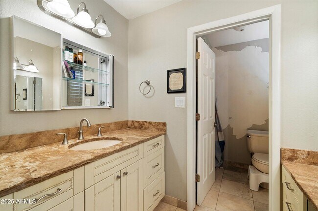 Building Photo - 6503 S Bonarden Ln