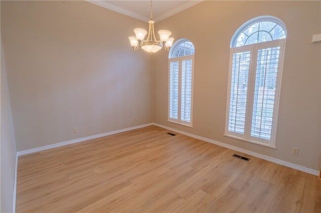 Building Photo - 20781 Low Gap Rd