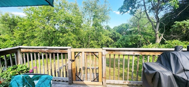 Building Photo - 3 Bed 2 Bath in Robinson, PA