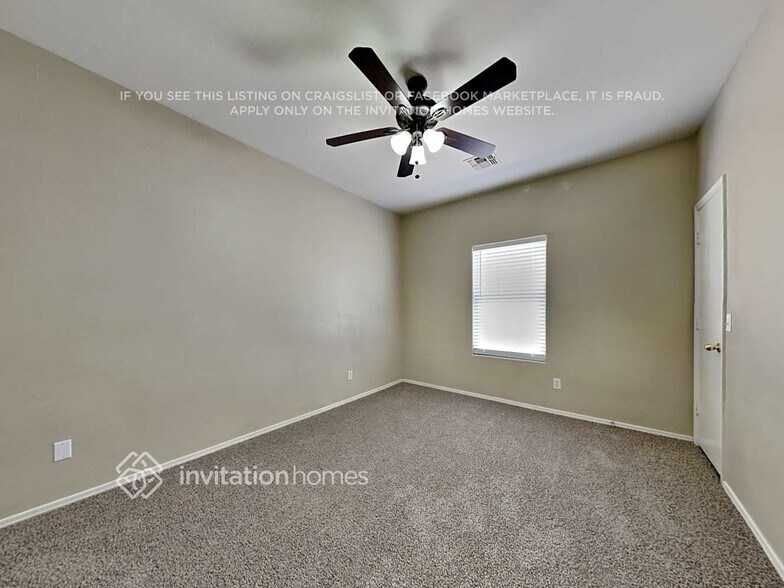 Building Photo - 2310 N 92nd Dr