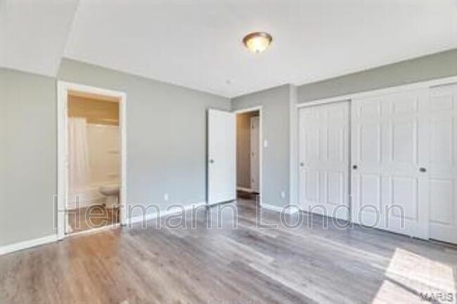 Building Photo - 5227 Suntrail Dr