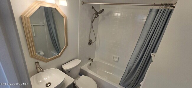 Building Photo - 200 S Banana River Blvd