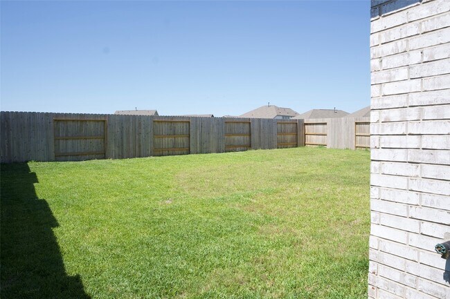 Building Photo - 26614 Pampas Grass Ln