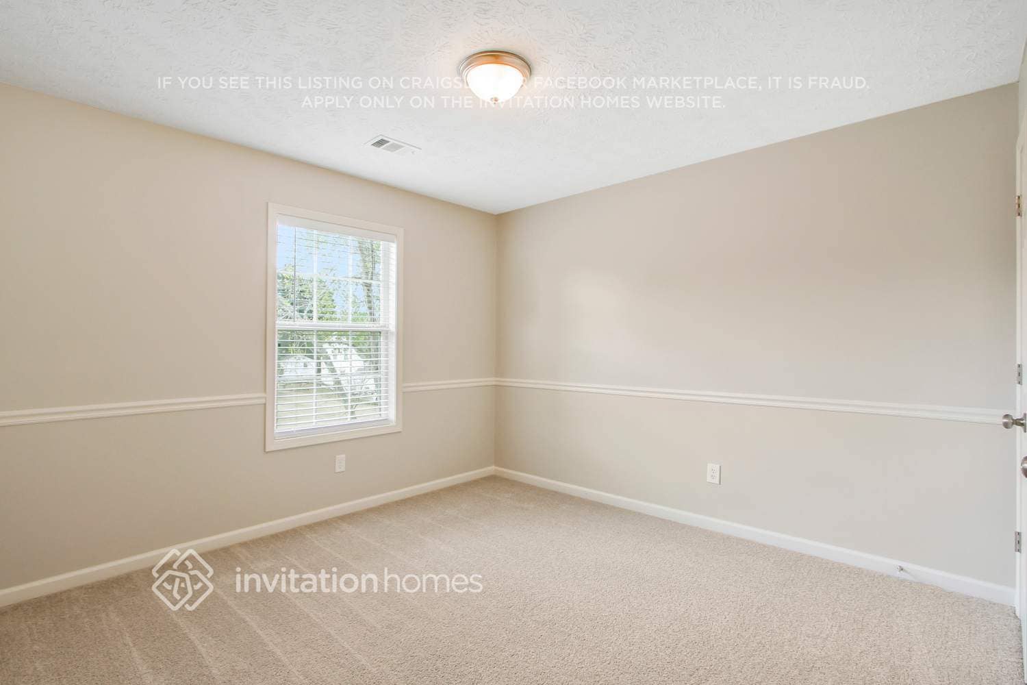 Building Photo - 3272 Summit Glen Dr