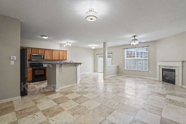 Building Photo - 16355 Meadowlands Ln