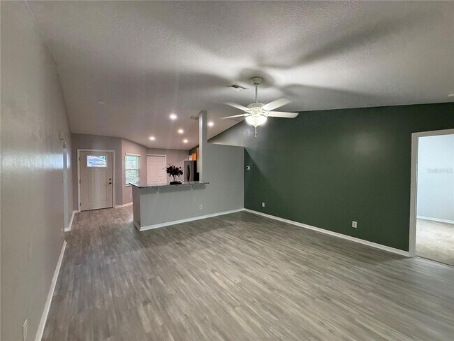 Building Photo - 501 Benton Dr