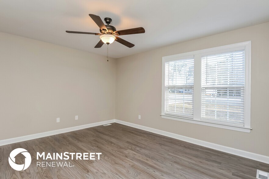 Building Photo - 332 Jared Dr