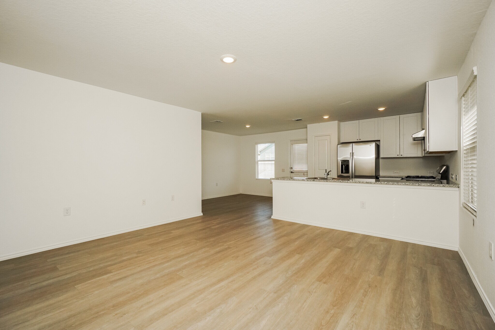 Building Photo - 11918 Cink Dr