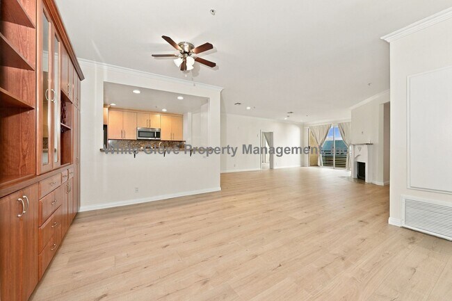 Building Photo - 3947 Carpenter Ave