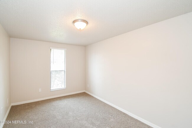 Building Photo - 2771 Winchester Ave