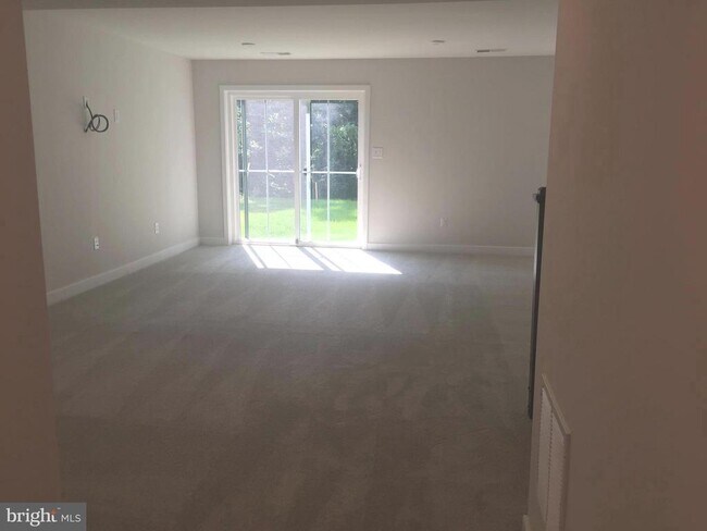 Building Photo - 735 Stonehouse Wy