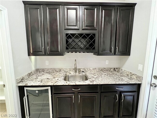 Building Photo - 10159 Meriweather Grove Ave