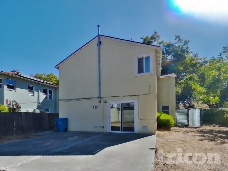 Building Photo - 627 Pierce St