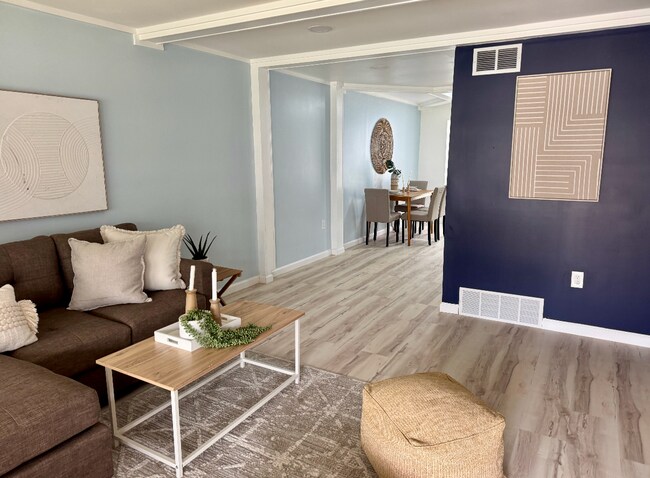 Building Photo - 2003 Larkhall Rd