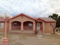 Building Photo - 304 Calle Al Rumbo