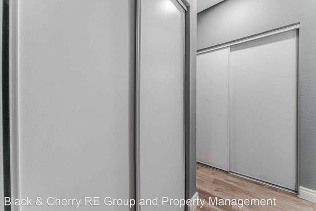 Building Photo - 2 br, 2 bath House - 5650 E Sahara Ave #2008