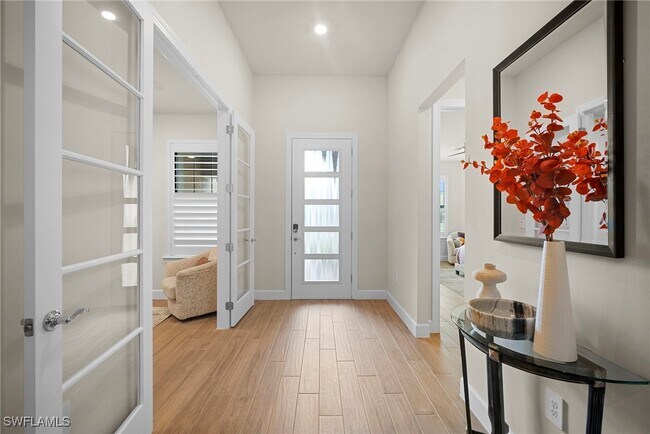 Building Photo - 9774 Everglades Dr