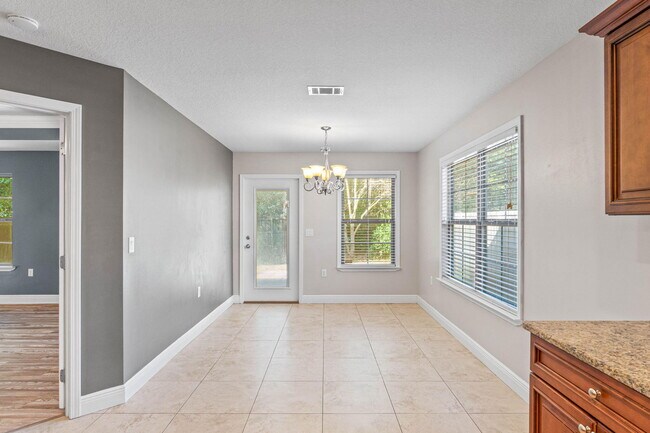 Building Photo - 227 January Ct