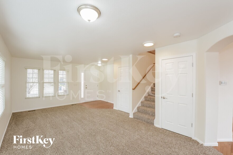Building Photo - 3011 S Jericho Way