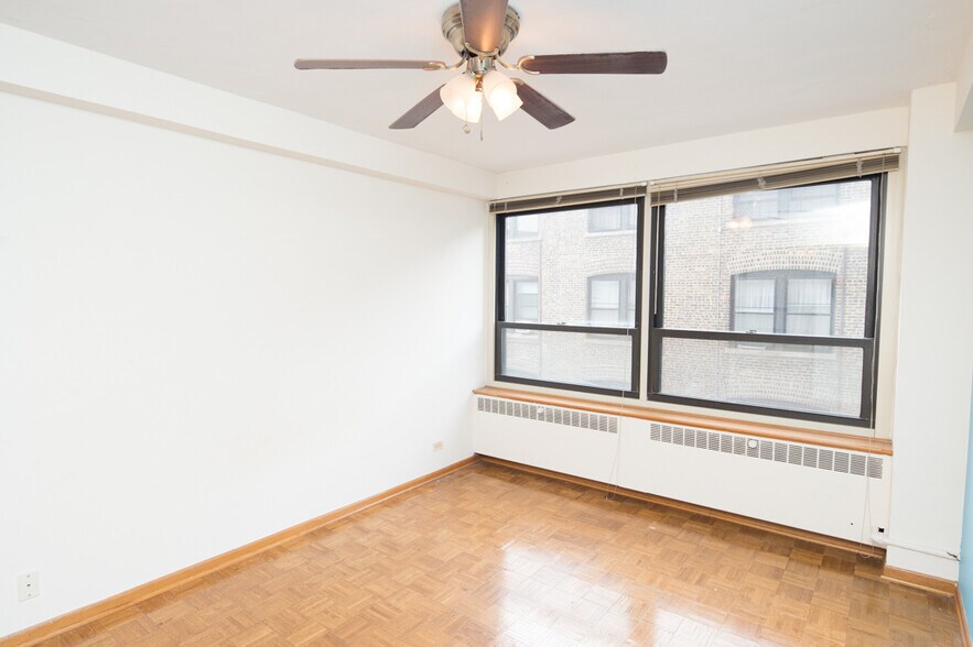 Building Photo - 4180 N Marine Dr