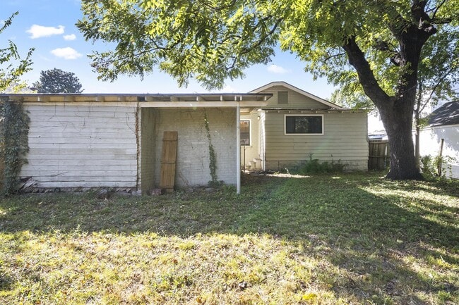 Building Photo - 1231 S Richmond Ave