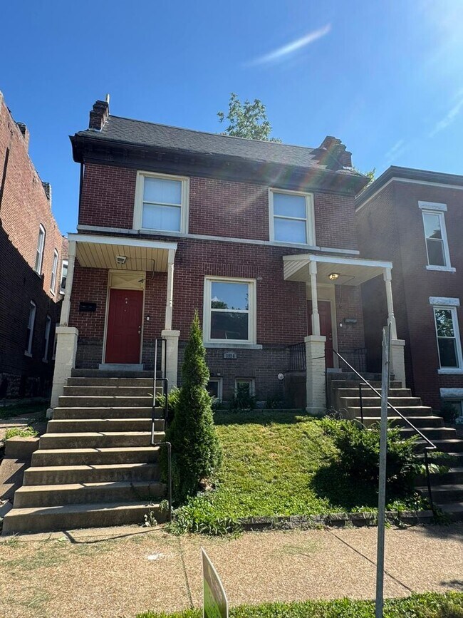 Building Photo - 3926 Botanical Ave