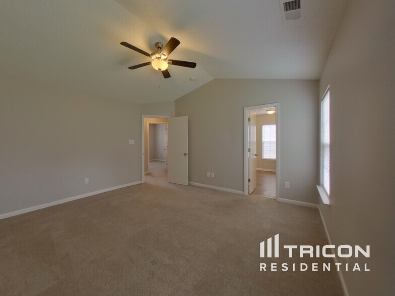 Building Photo - 10520 Katie Creek Ct