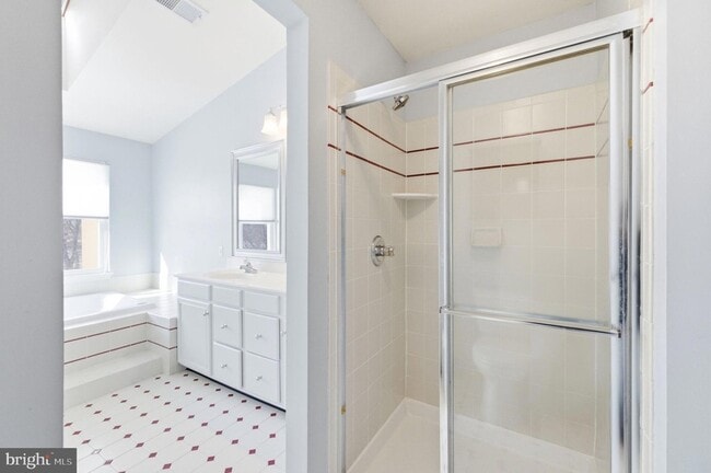 Building Photo - 21369 Sawyer Square