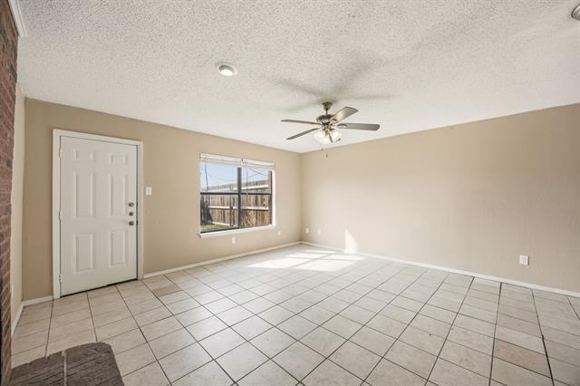 Building Photo - 1006 Bland Dr