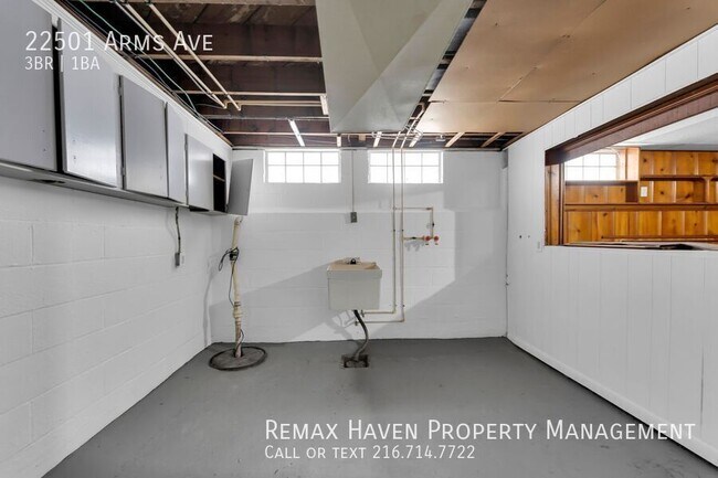 Building Photo - 22501 Arms Ave